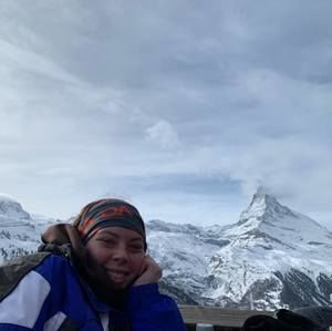 Meet your Posher, Kelly